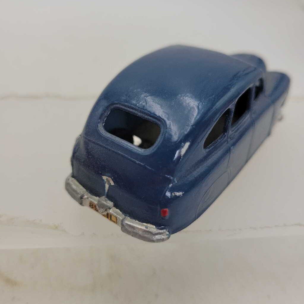 Dinky Vanguard repaint (JAS)