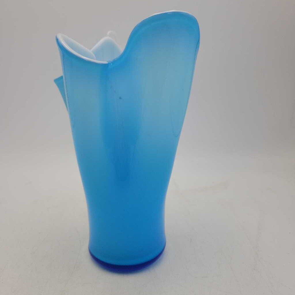 Art Glass vase (DEB)