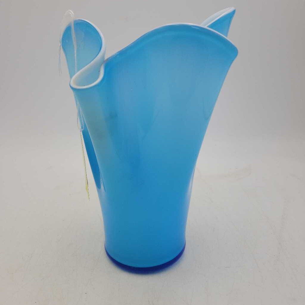 Art Glass vase (DEB)