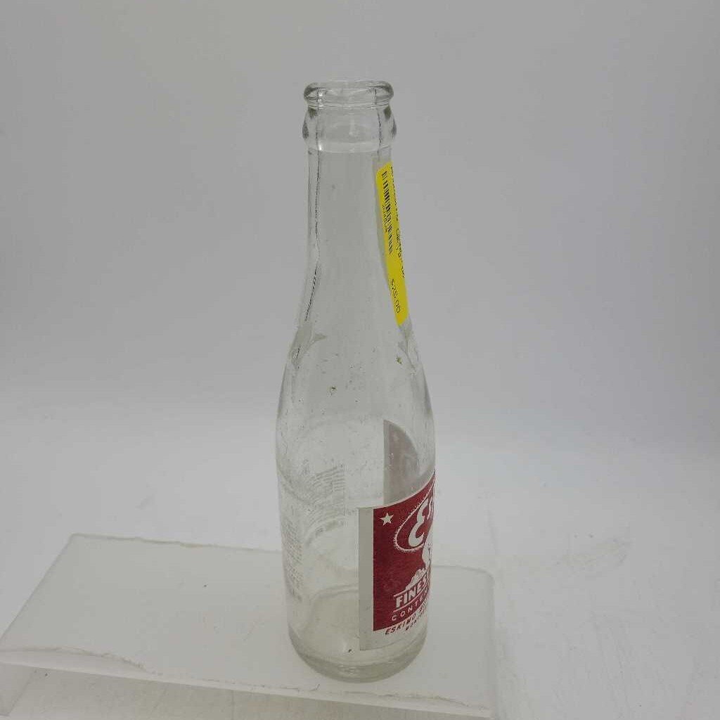 Eskimo Beverage Bottle Montreal PQ (JEF)