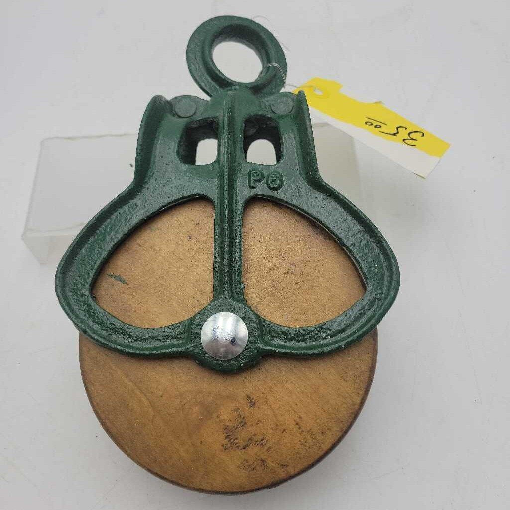 Wooden barn Pulley Refinished (JAS)