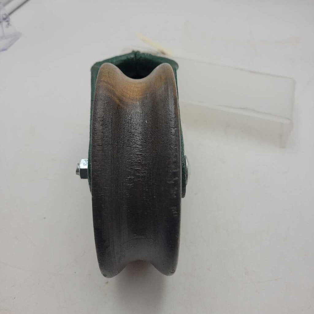 Wooden barn Pulley Refinished (JAS)