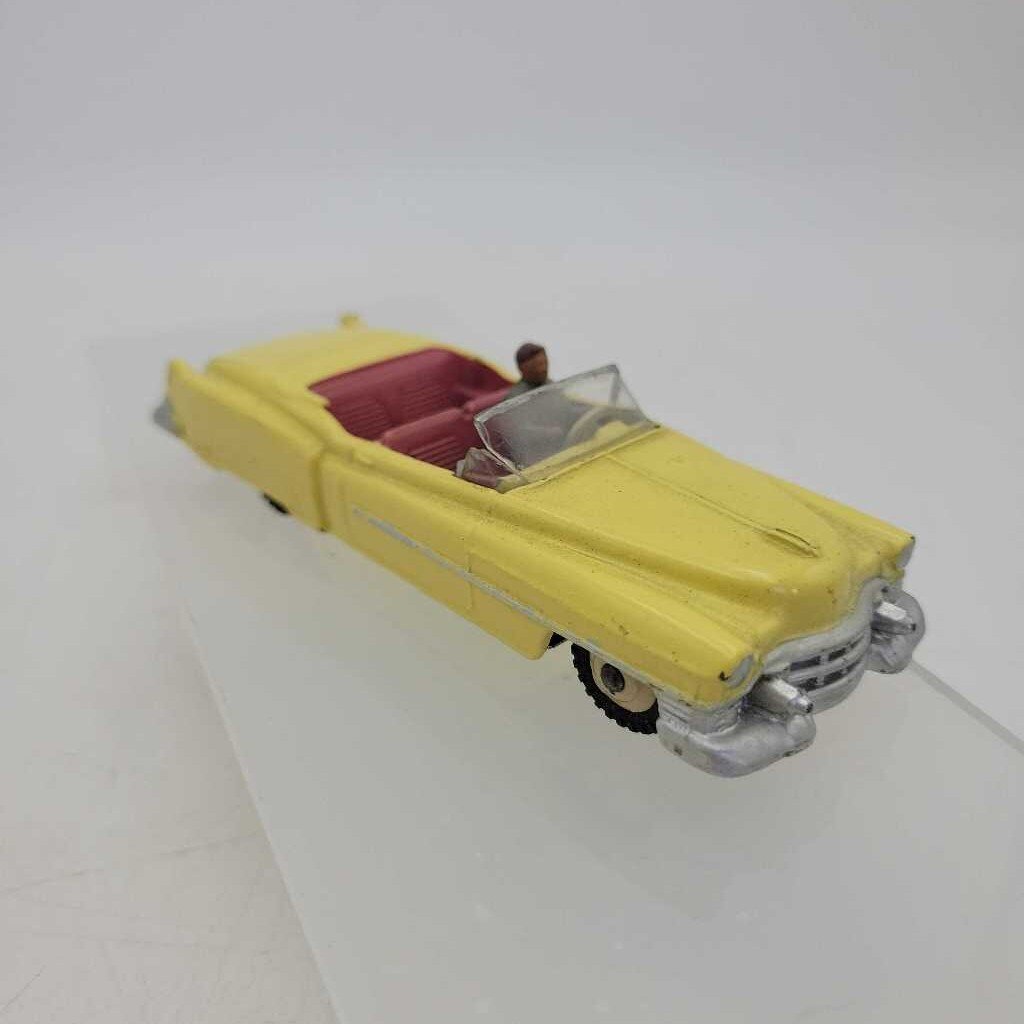 Dinky Cadillac Eldorado 131 car (YVO) 610