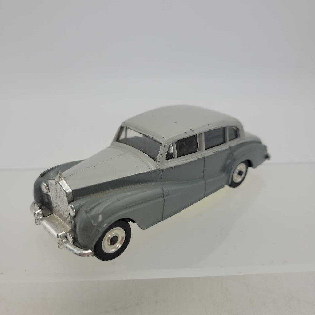 Dinky Rolls Royce Silver Wraith 150 car (YVO) 610
