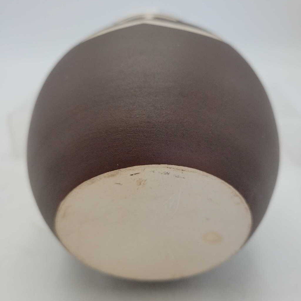 Six Nations Pottery - Darlene Smith "DLS" (GTJC)
