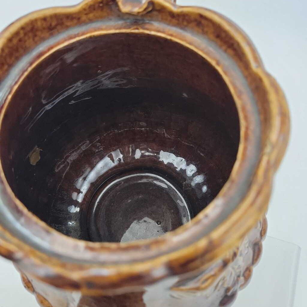 Rare Canadiana Teapot with Beaver, Brantford c.1880. *REF Newlands - Ont. Potters Book