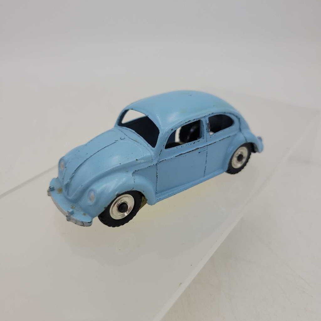 Dinky Volkswagen Beetle 181 car (YVO) 610