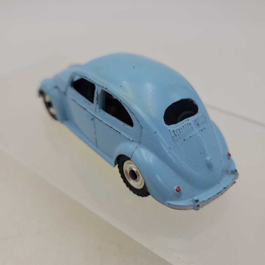Dinky Volkswagen Beetle 181 car (YVO) 610