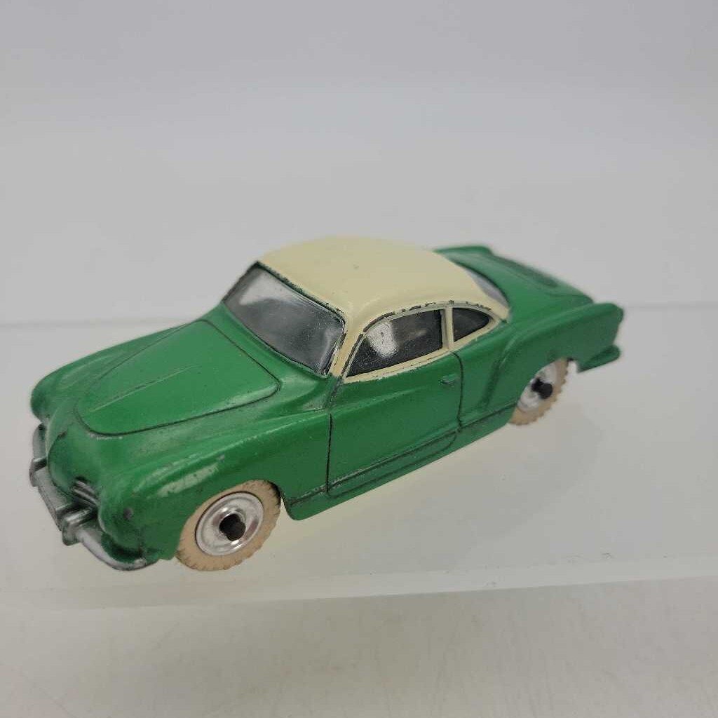 Dinky Volkswagen Karmann Ghia car (YVO) 610