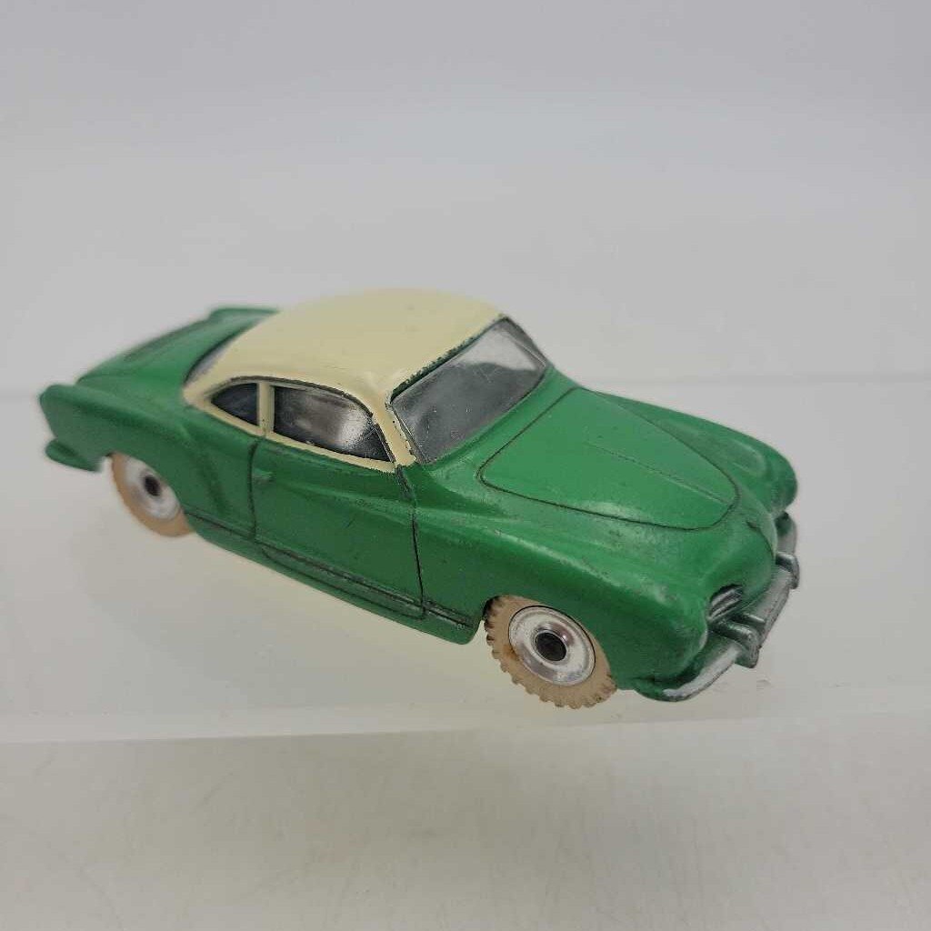 Dinky Volkswagen Karmann Ghia car (YVO) 610
