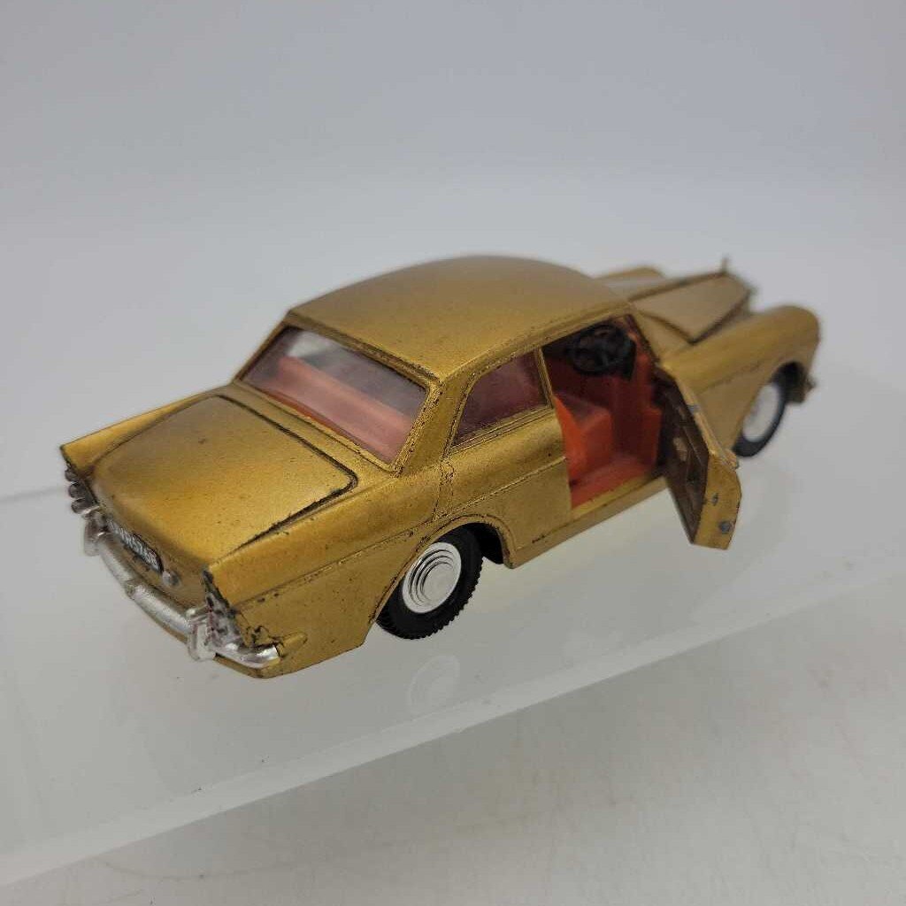 Dinky Rolls Royce Silver Cloud 3 luxury car (YVO) 610