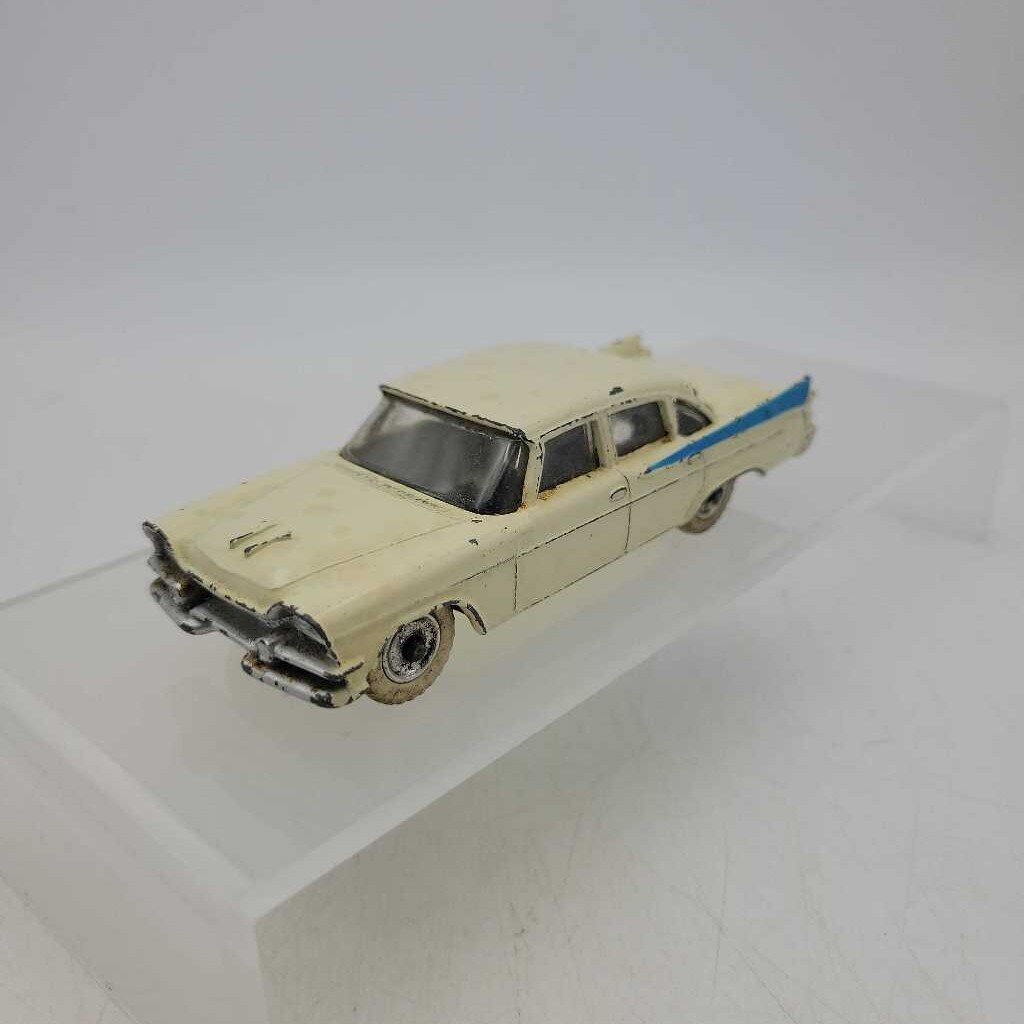 Dinky Dodge Royal Sedan 191 car (YVO) 610