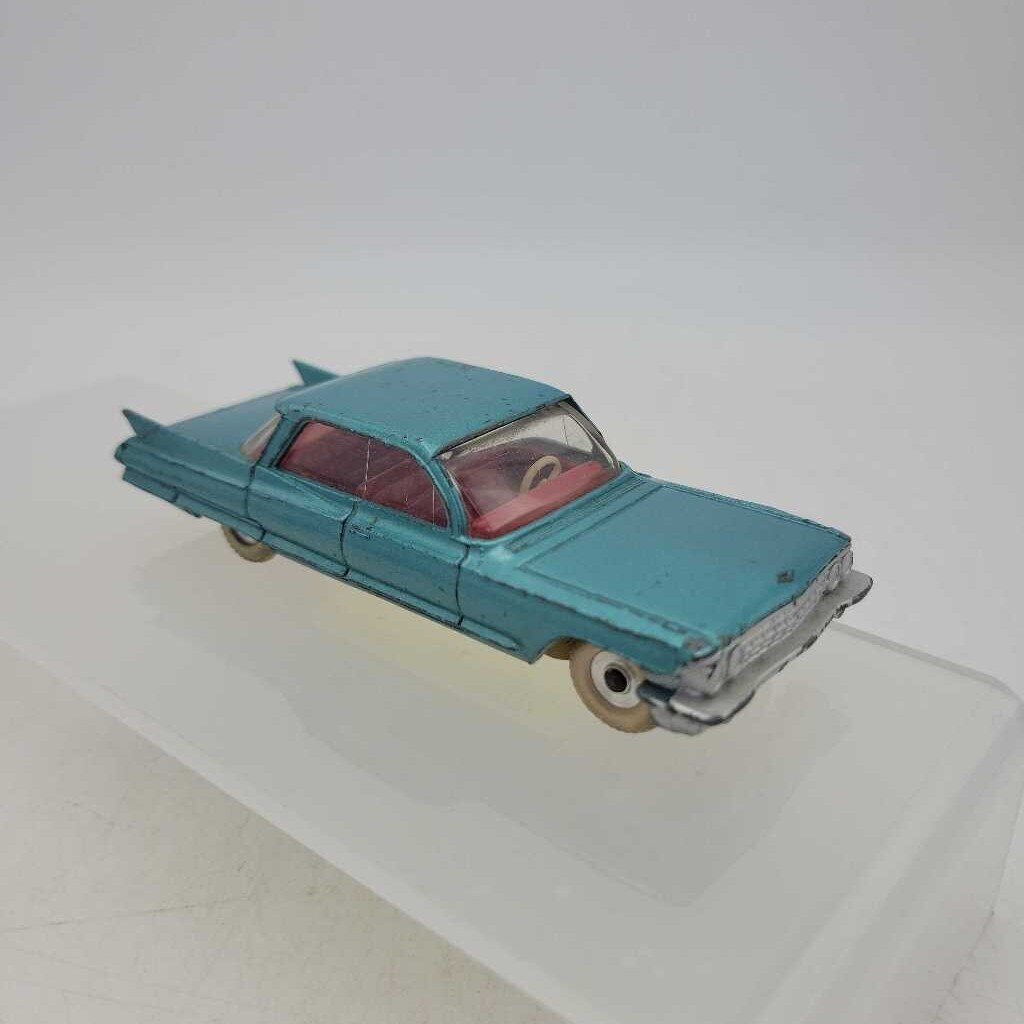 Dinky Cadillac car Meccano 147 (YVO) 610