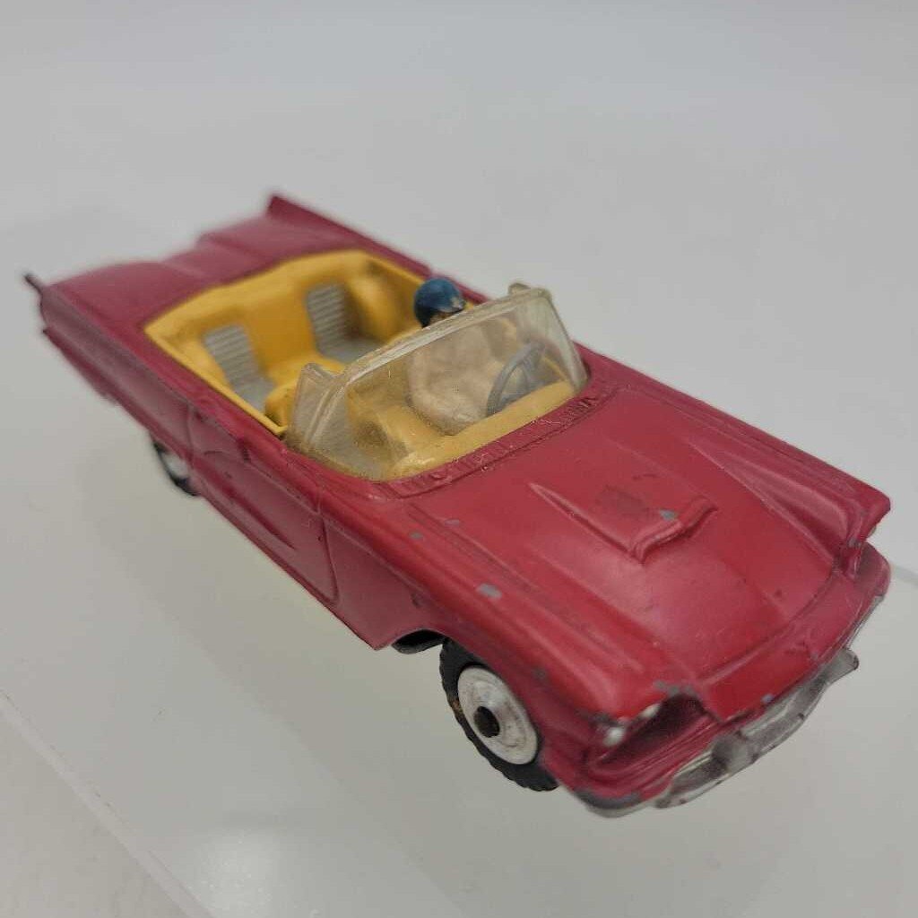 Corgi Toys Ford Thunderbird (YVO) 610