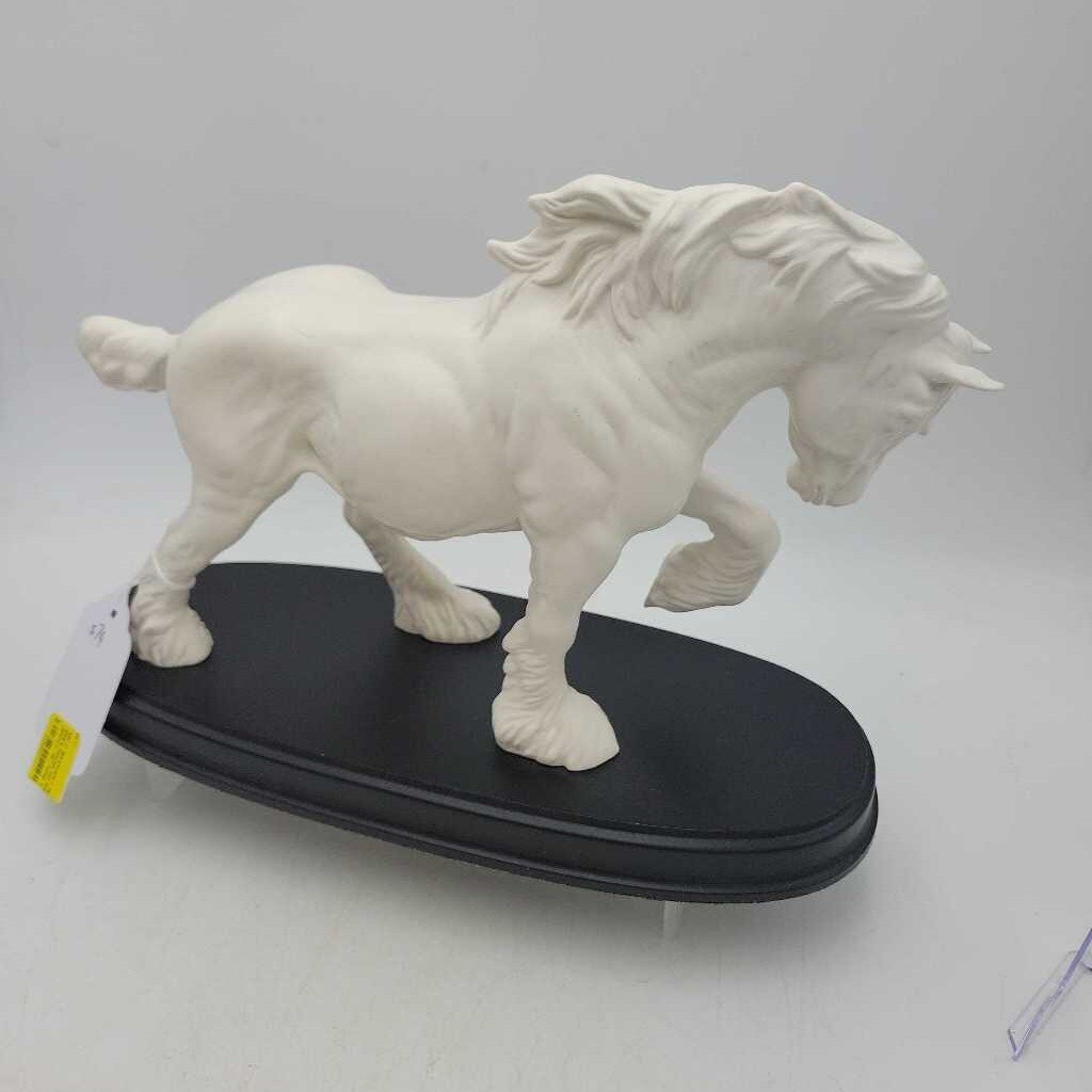 Beswick / Royal Doulton Shire Horse on Plinth #3702 (MCC)