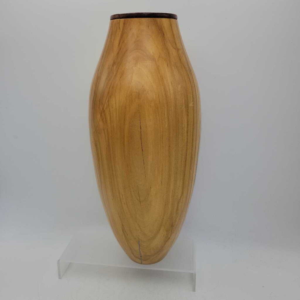 Hand made Chalet Woodcraft Wooden Vase (DEB)