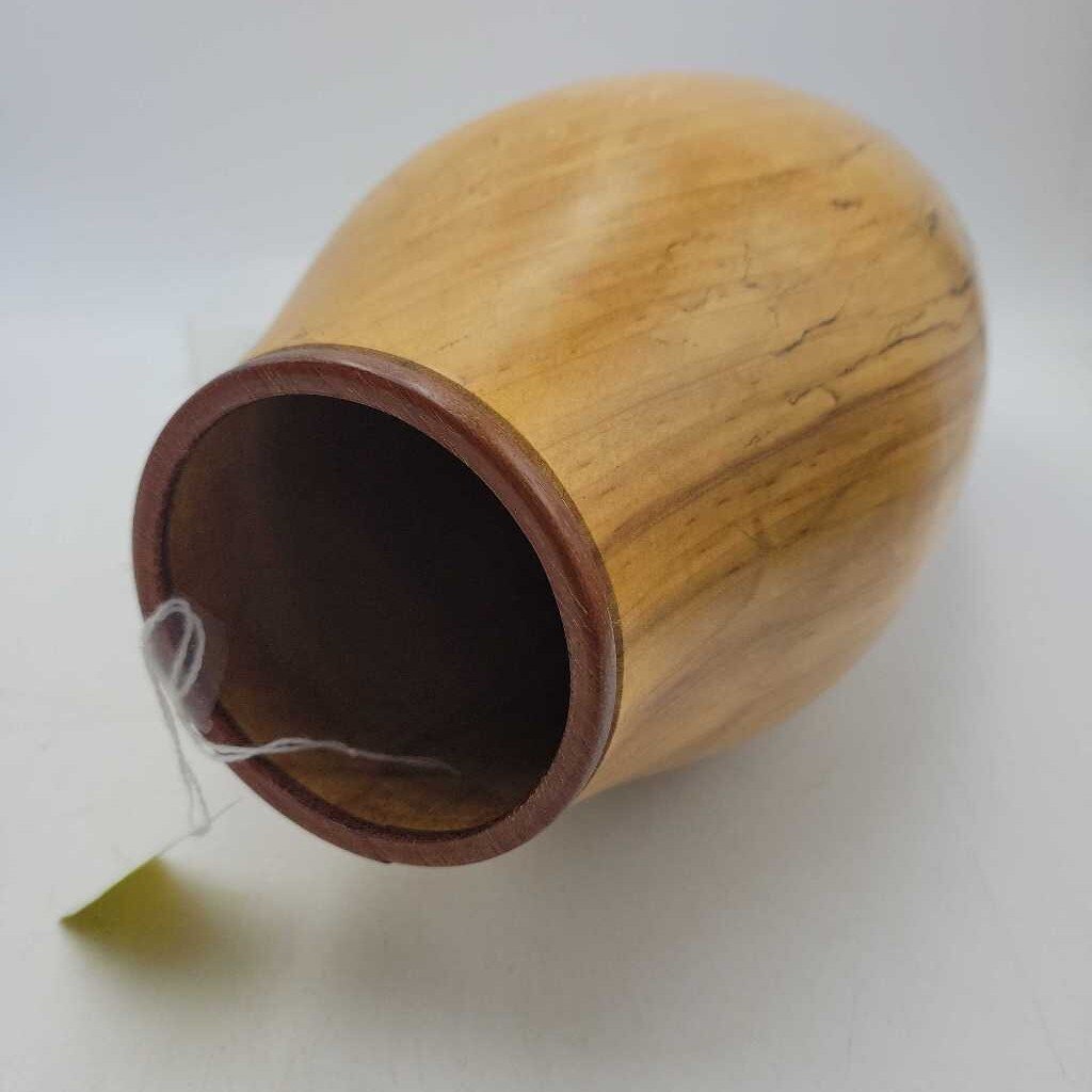 Hand made Chalet Woodcraft Wooden Vase (DEB)
