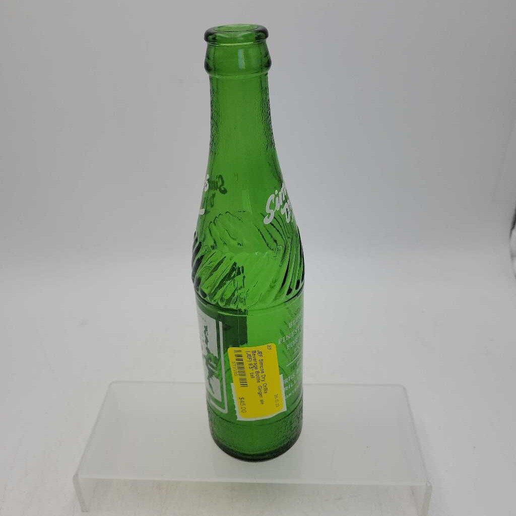 Simcoe Dry Orillia Beverage Bottle Ginger ale (JEF)
