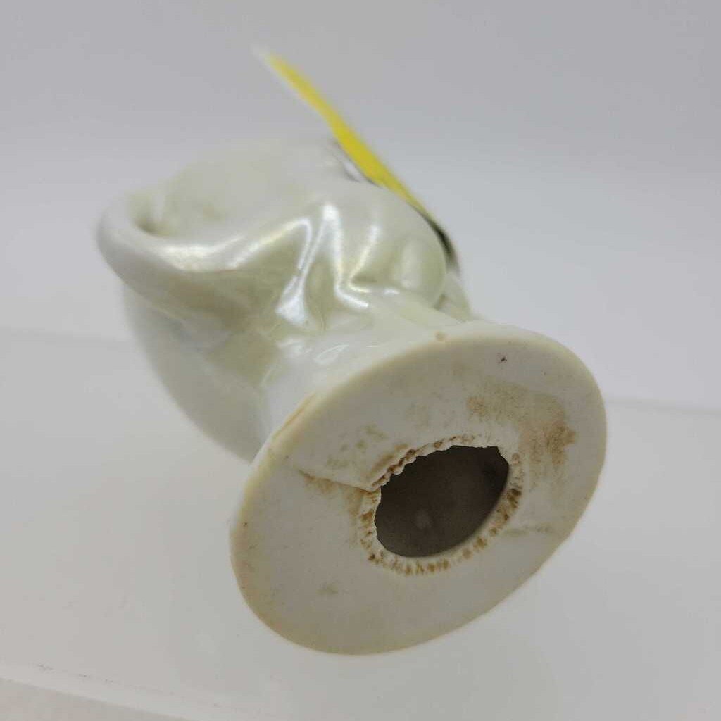 Halloween themed egg cup Fraidy Cat (JH49)