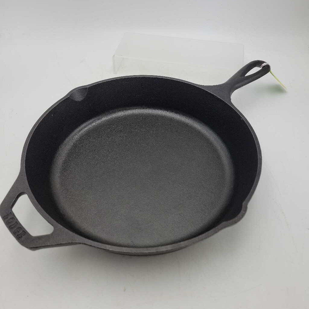 Lodge Cast Iron Frying Pan (YVO) (610) USA made