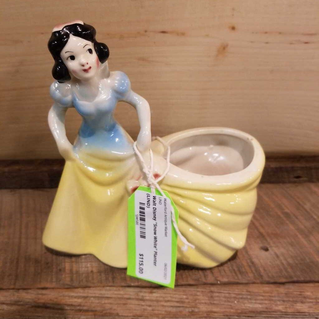 Walt Disney "Snow White" Planter (LIND)