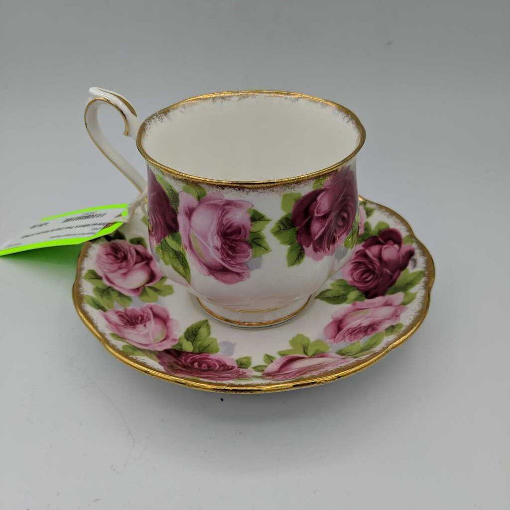 Royal Albert Tea Cup & Saucer (LIND)