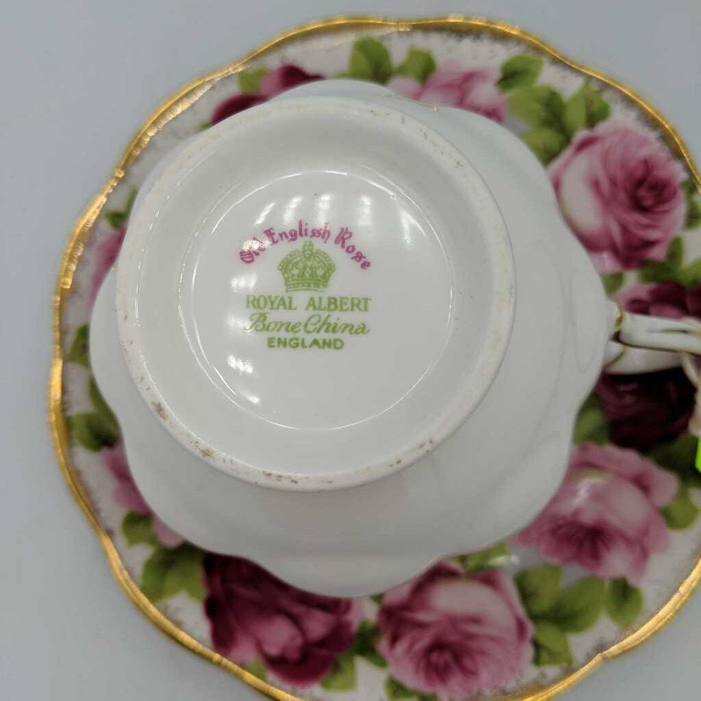 Royal Albert Tea Cup & Saucer (LIND)