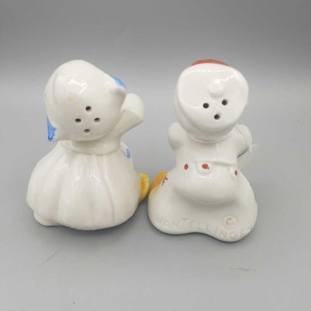 Vintage Dutch Boy and Girl Salt & Pepper (RHA)