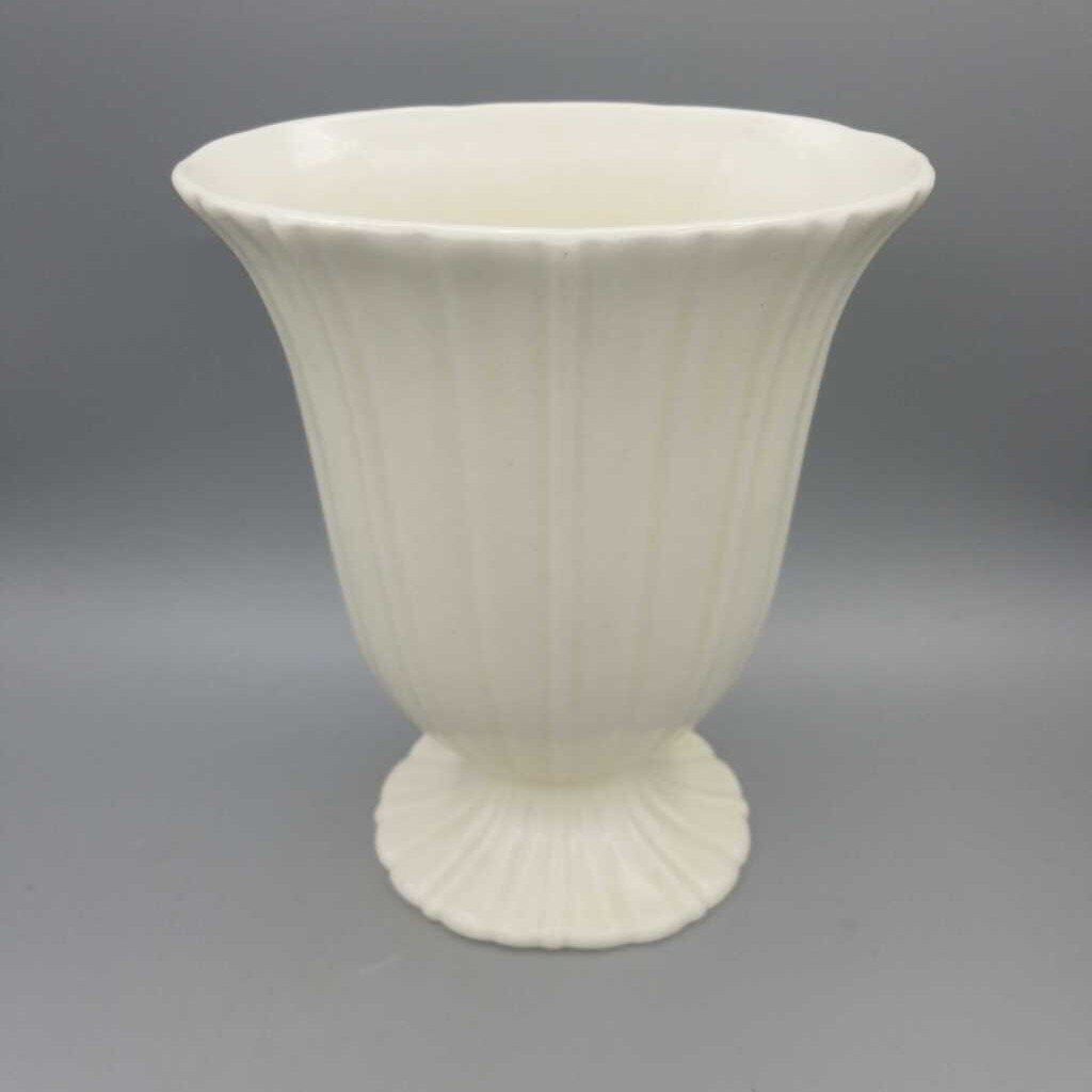 Beswick Pottery Vase (TRE)