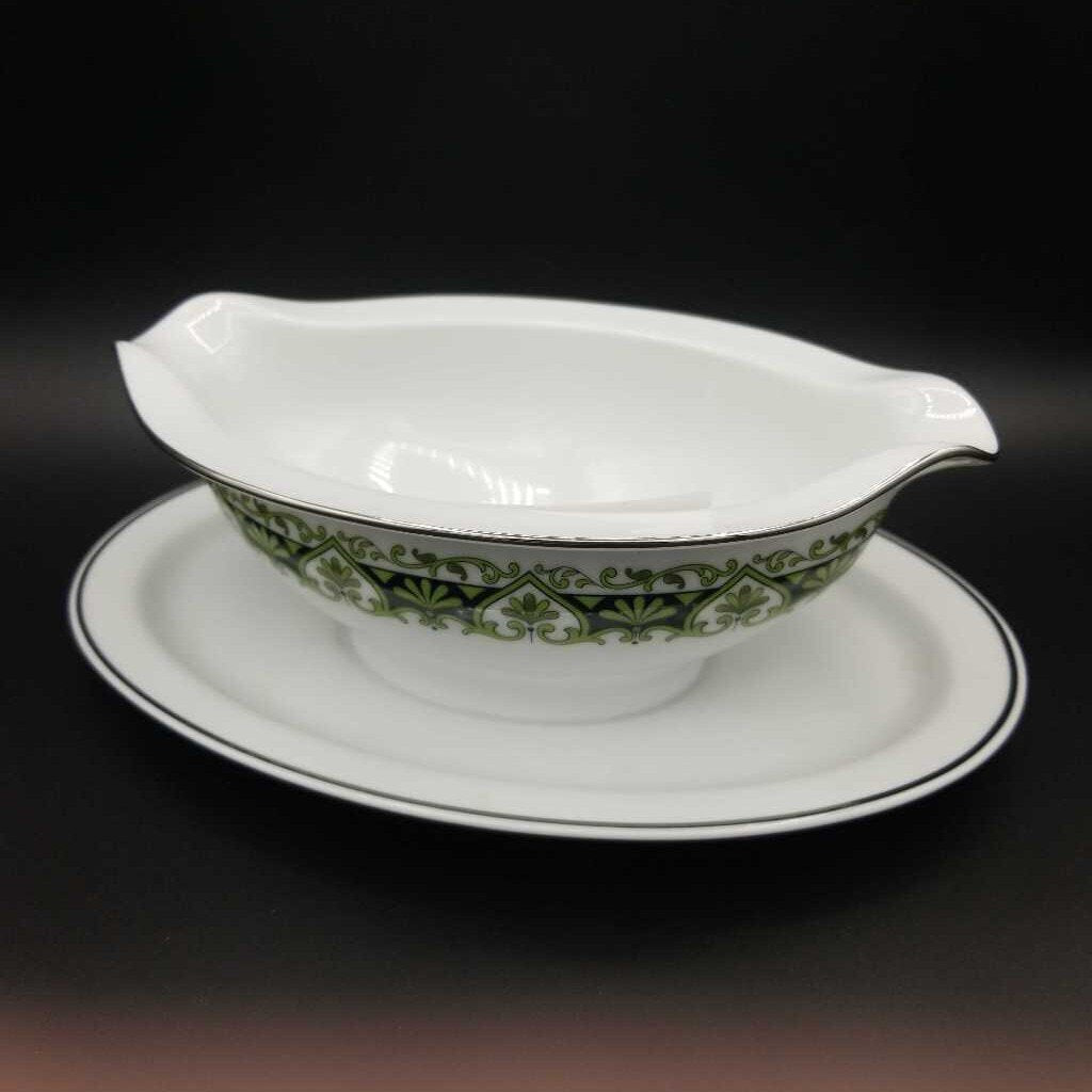 Gravy Boat Attached saucer Noritake (TRE)