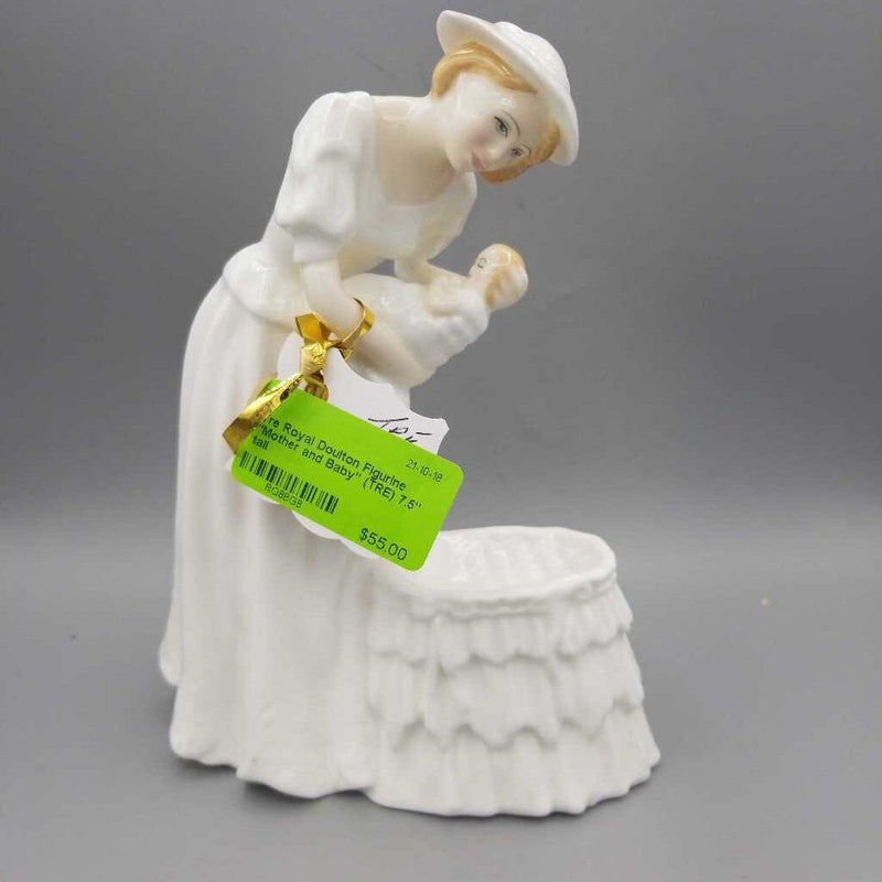 Royal Doulton Figurine "Mother and Baby" (TRE)