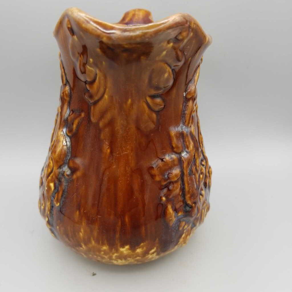 Hunter / dog pottery Pitcher (JAS)