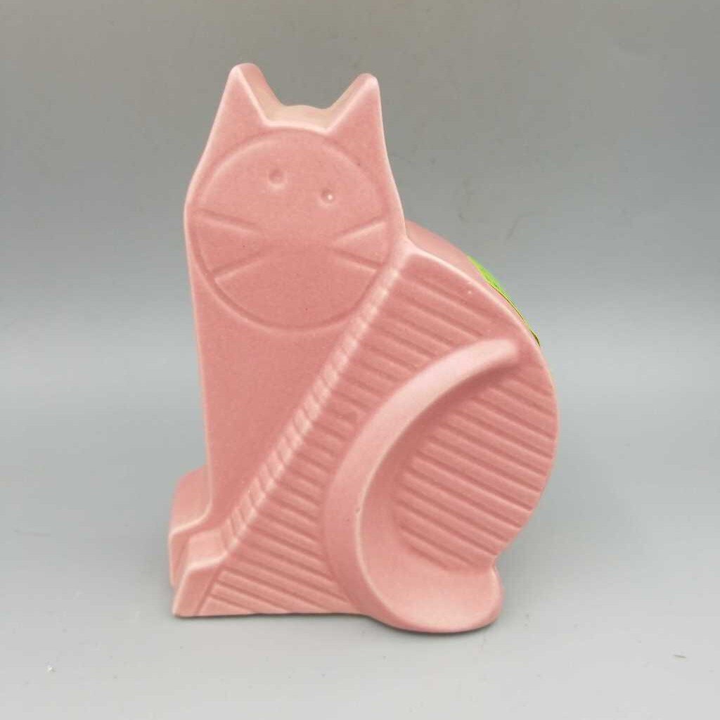 Pink Cat Statue (JH49)