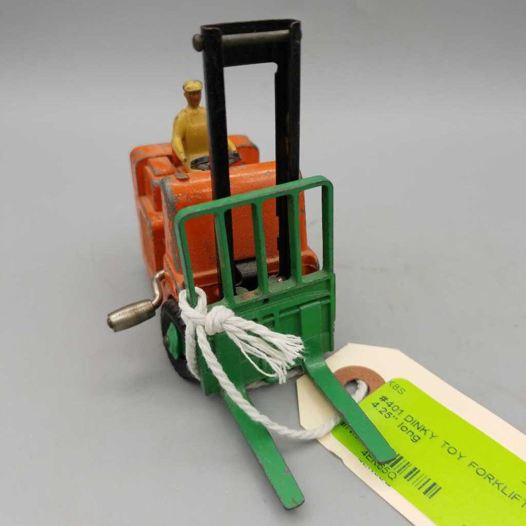 #401 DINKY TOY FORKLIFT