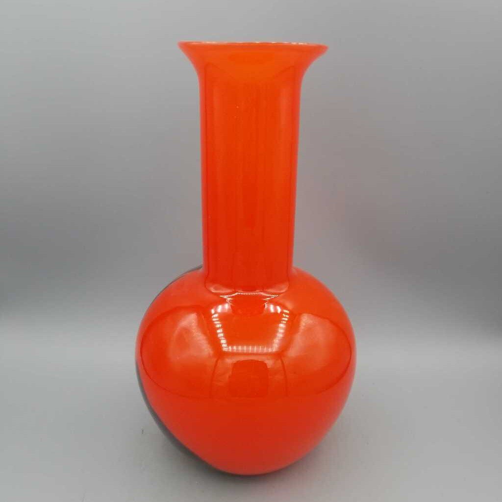 Art Glass Vase (RHA)