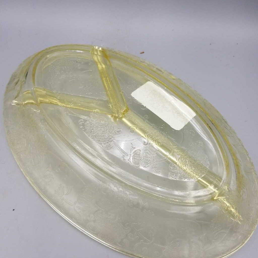 Vintage Depression Glass Vegetable Dish (JAS)