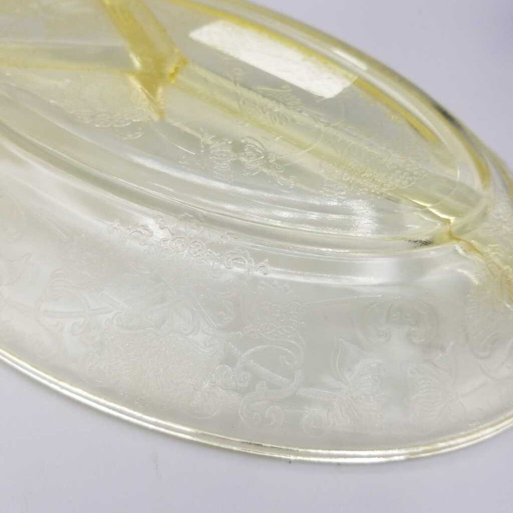 Vintage Depression Glass Vegetable Dish (JAS)