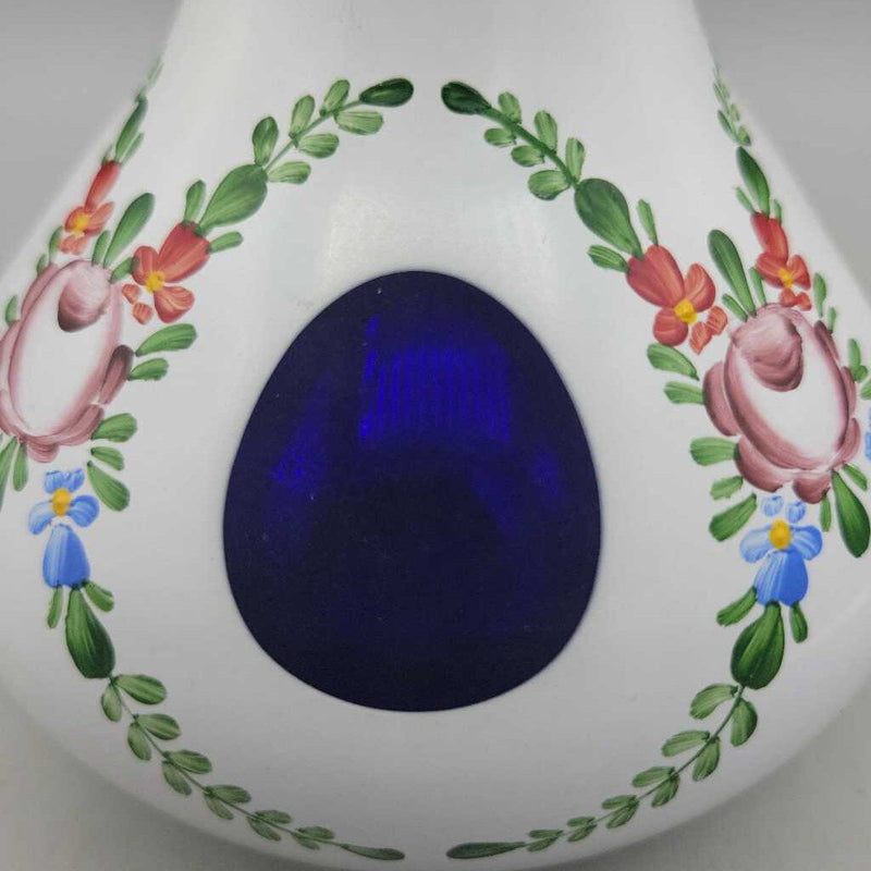 Blue & White Czech. vase P233