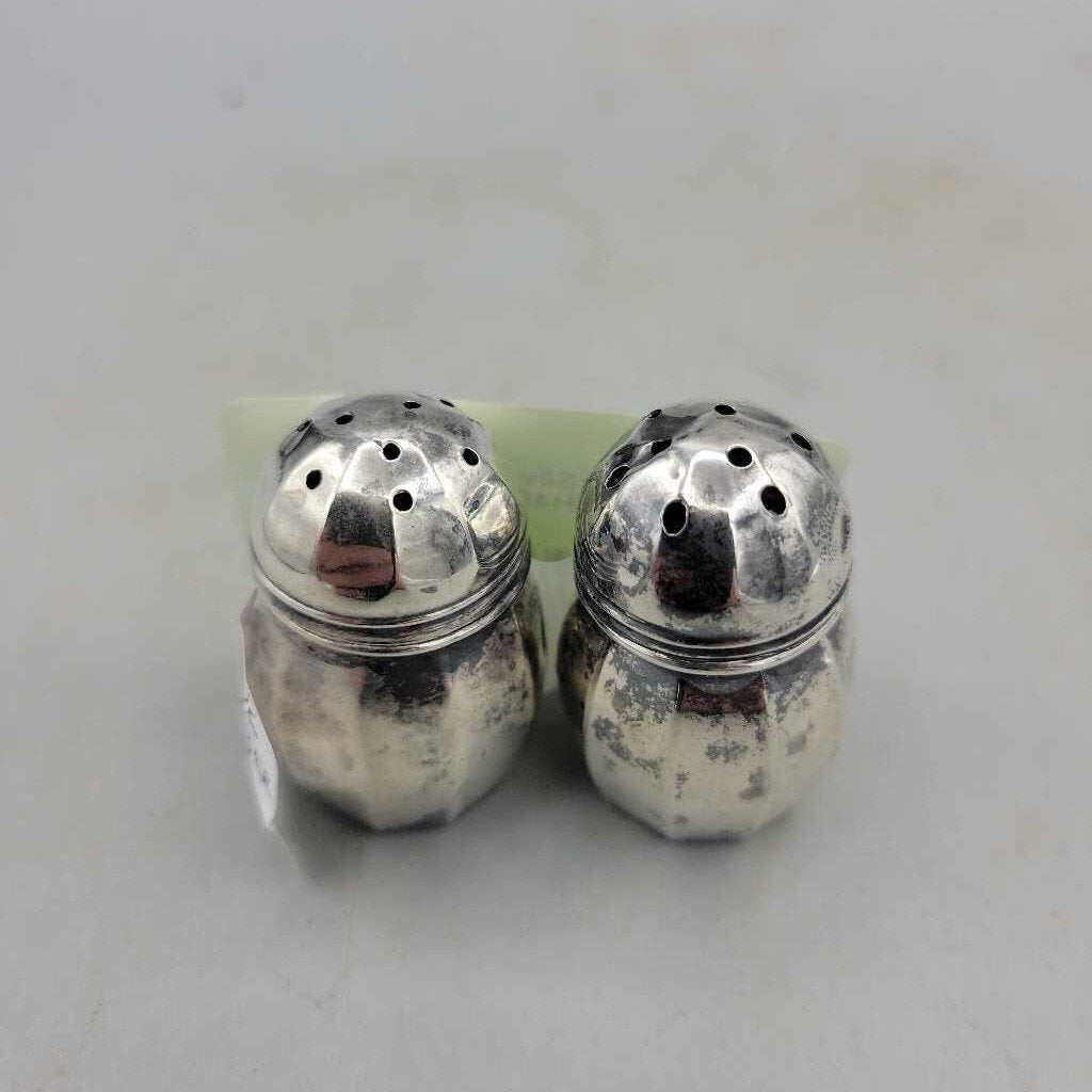 Sterling Silver Small Salt and Pepper (JH49)