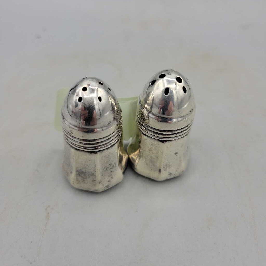 Sterling Silver Small Salt and Pepper (JH49)