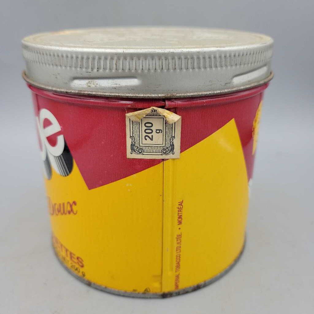 Vogue Cigarette Tobacco Tin (Jef)