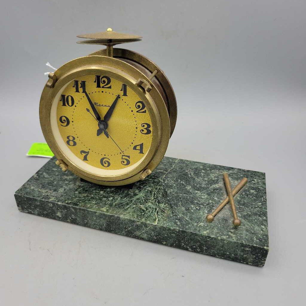 Vintage Desk Clock (DS) 2179