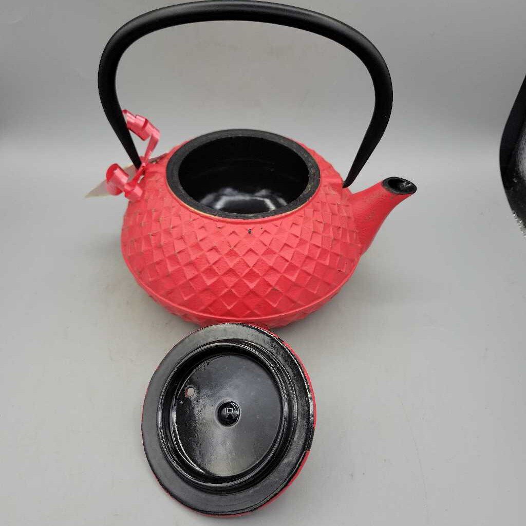 Japanese Style Red cast Iron Tea Pot (TRE)