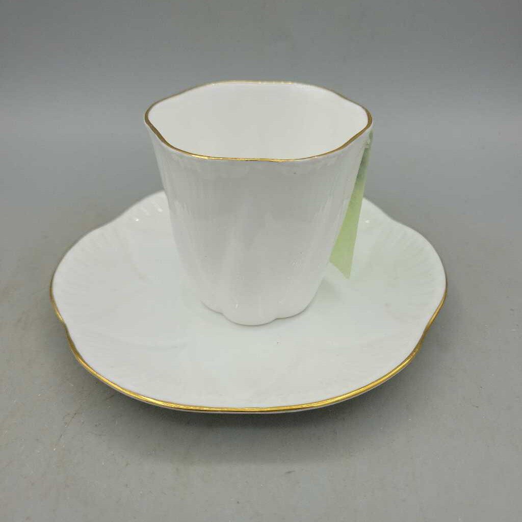 Shelley Mini Cup and saucer (LIND) D160