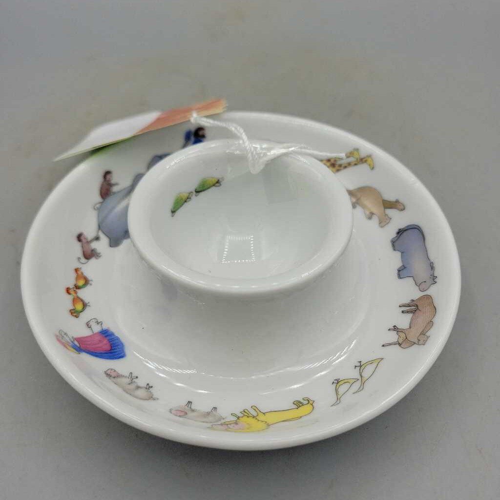 Royal Worchester "Noahs Ark " Egg Cup (TRE) 20