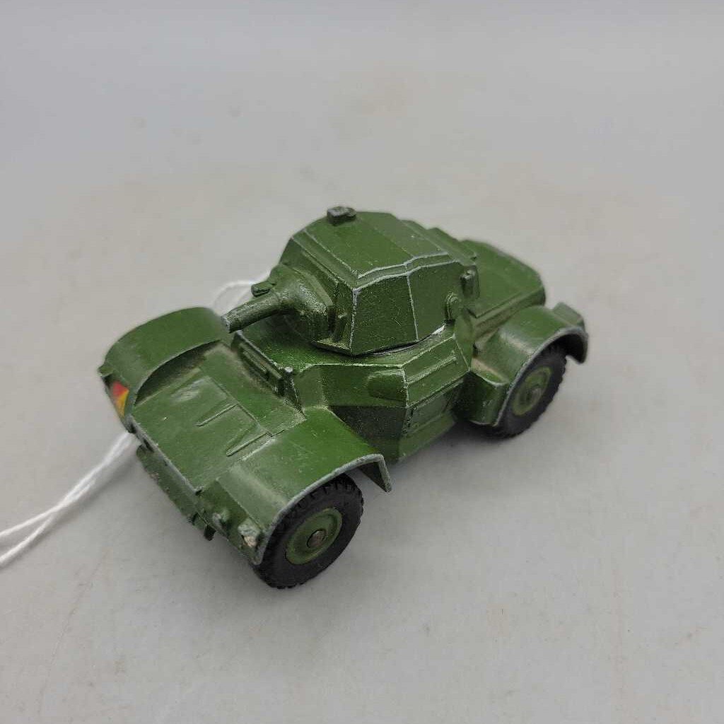 Dinky # 670 Armoured Car Meccano (DEB)