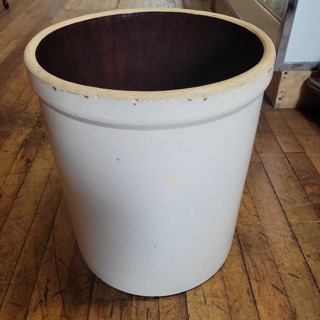 5 Gallon USA pottery crock (JP)