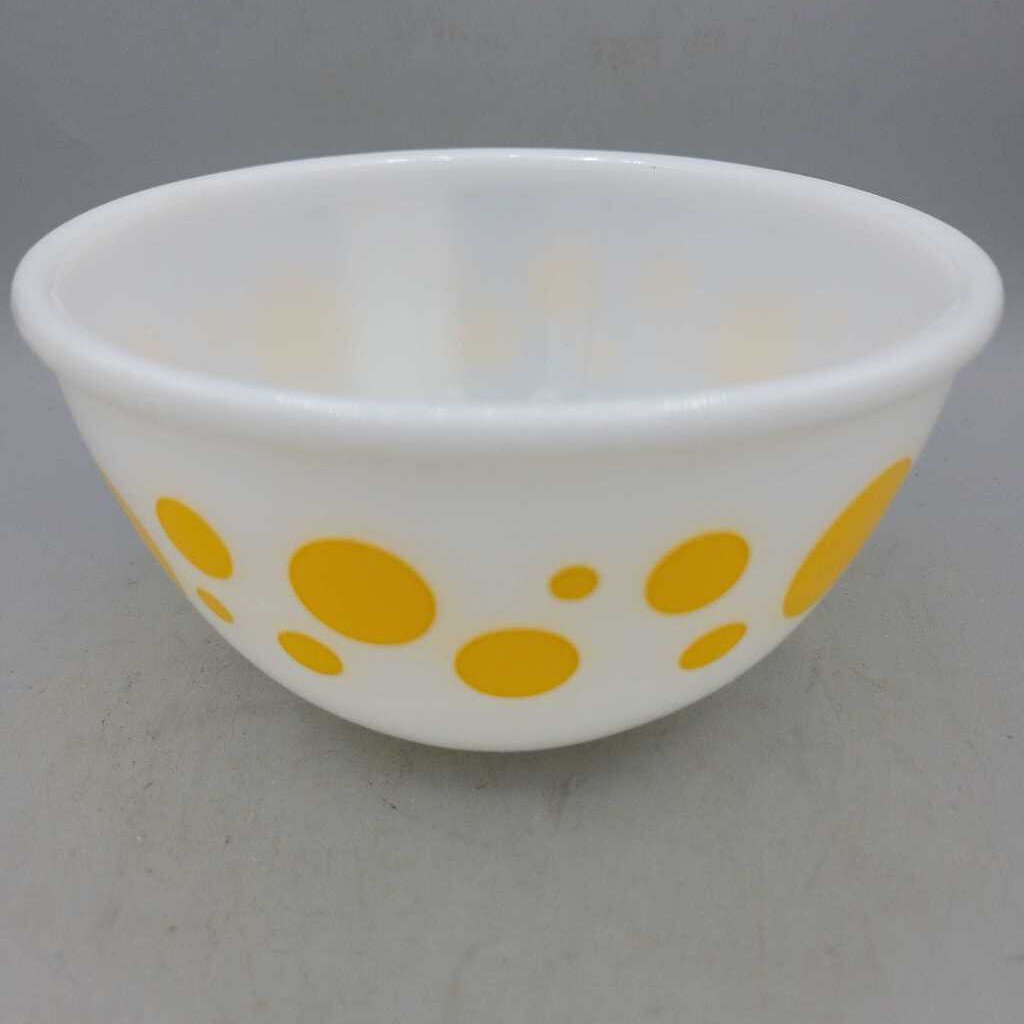 Hazel Atlas "Yellow Dots" Small mixing Bowl (RHA)