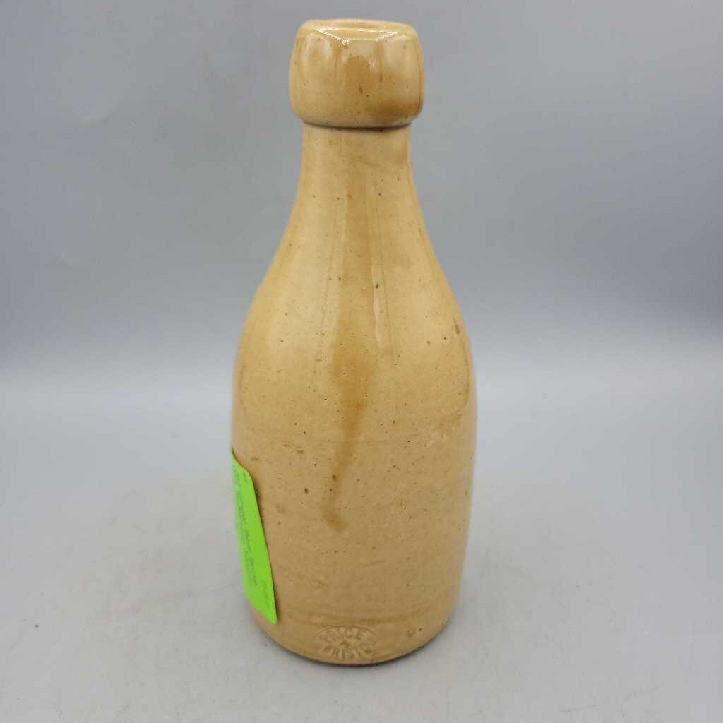 Ginger Beer Bottle Wm Robertson Toronto (Jef)