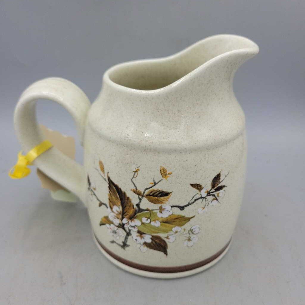 Royal Doulton 1979 Wild Cherry Pitcher (TRE)